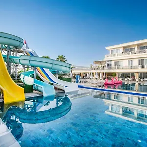 la-perla-hotel-kemer.allantalyahotels.org/